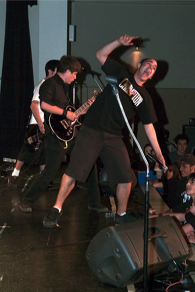 f20040529_7569.jpg